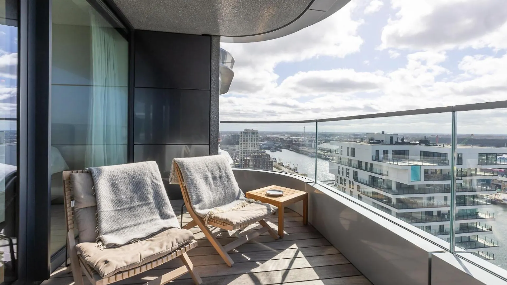 Sea Meets Sky - Ensor Apartment Ostend